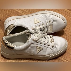 GUESS white with gold metallic accent shoes
